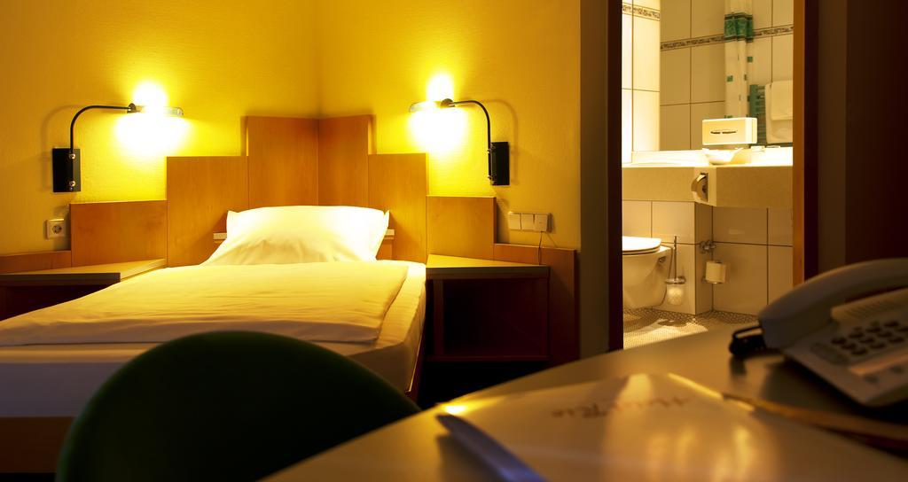 Hotel Rio Karlsruhe Szoba fotó