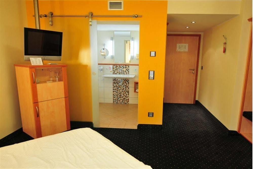 Hotel Rio Karlsruhe Kültér fotó